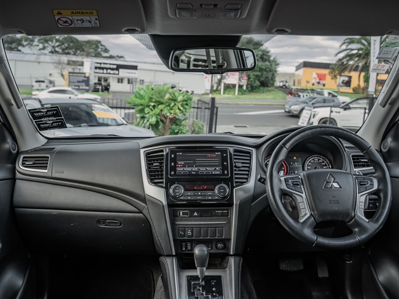 2020 Mitsubishi Triton 14