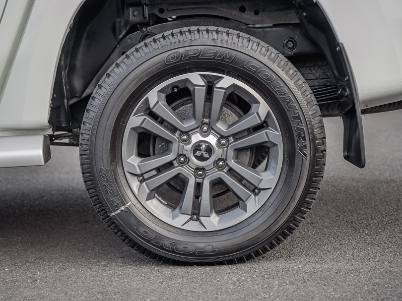2020 Mitsubishi Triton 7