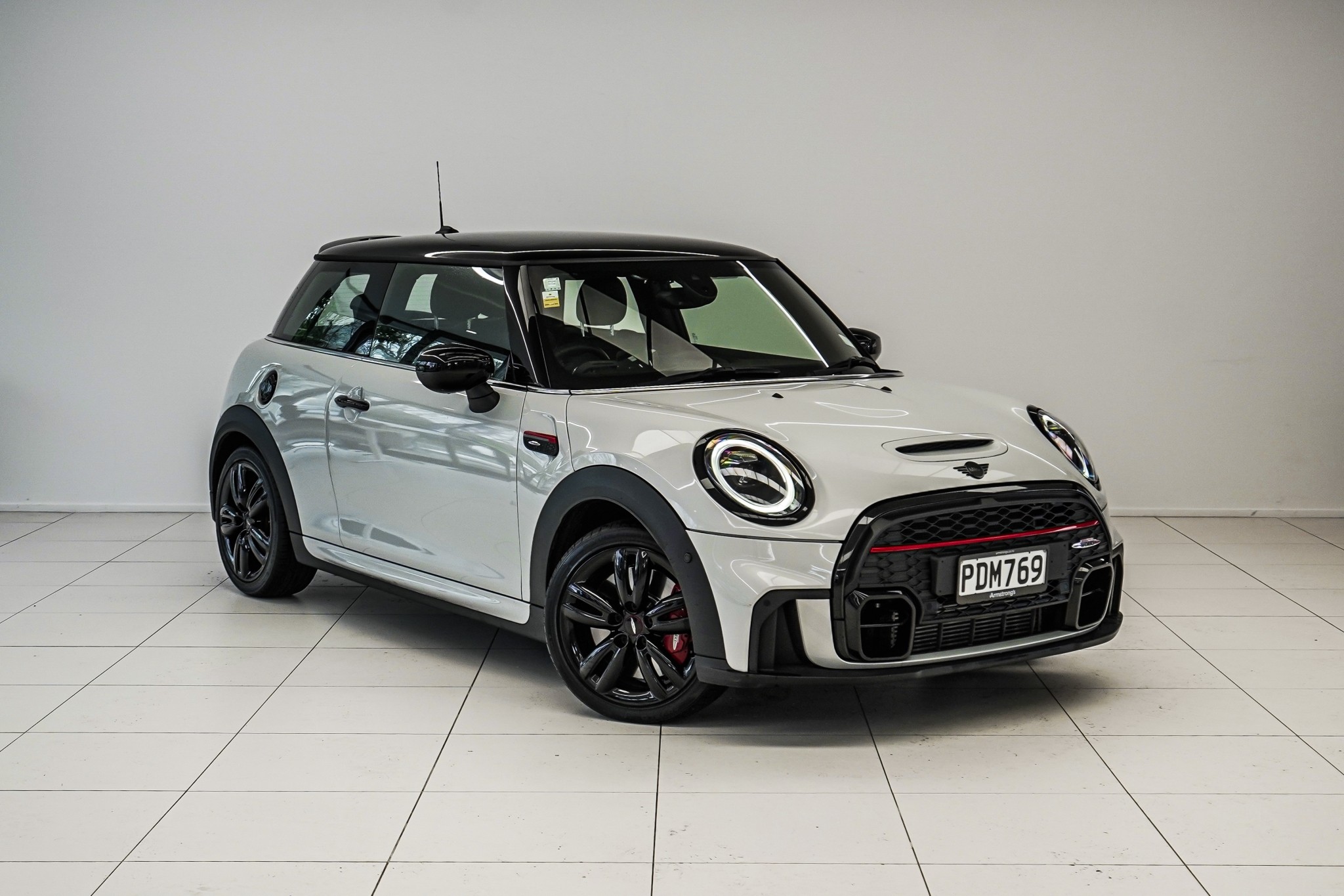 2022 Mini Hatch