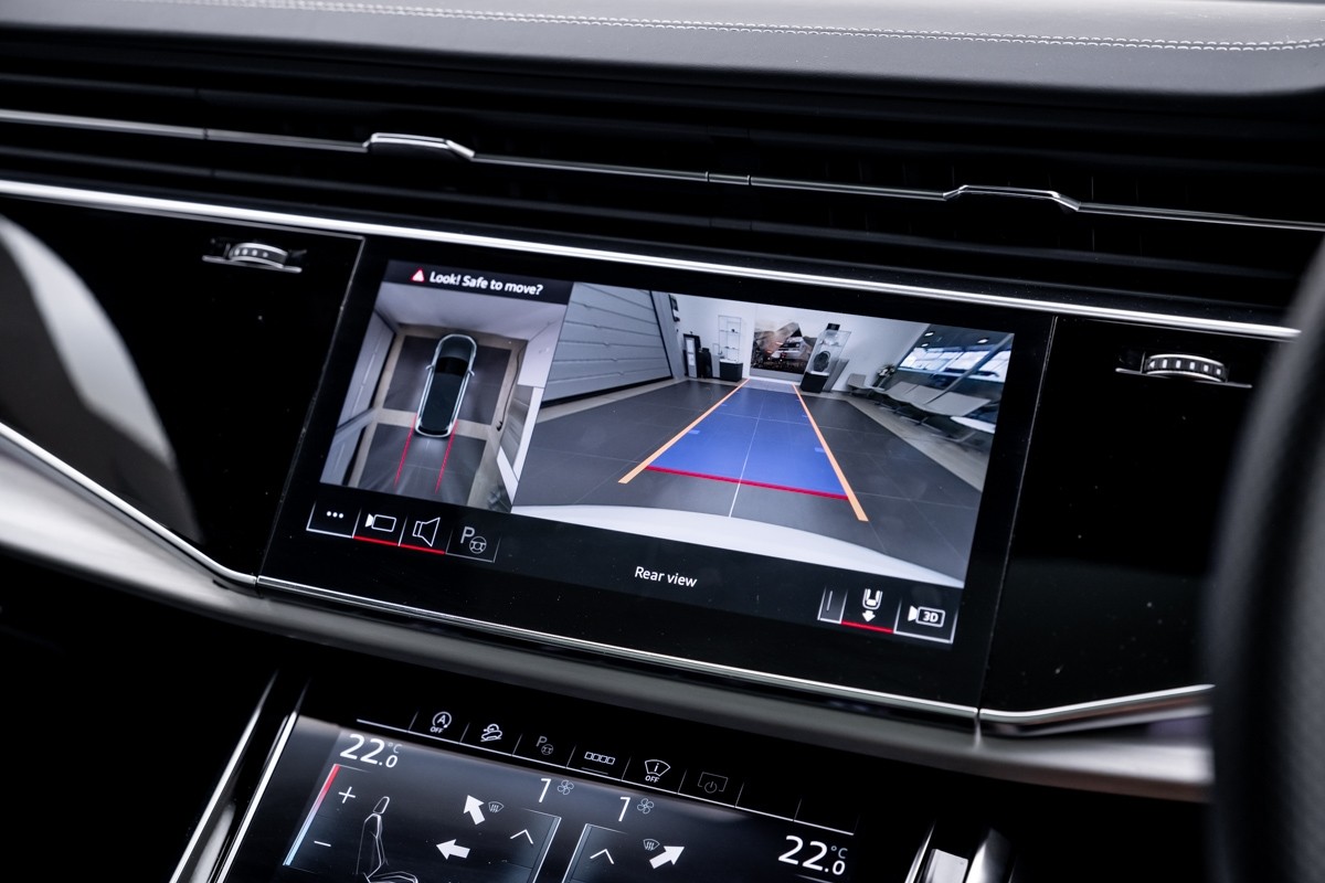 Audi SQ7 TFSI 373 KW