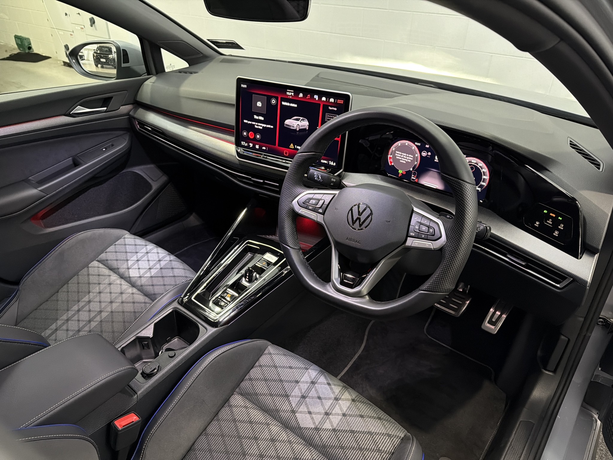 Volkswagen Golf 8.5 R-LINE