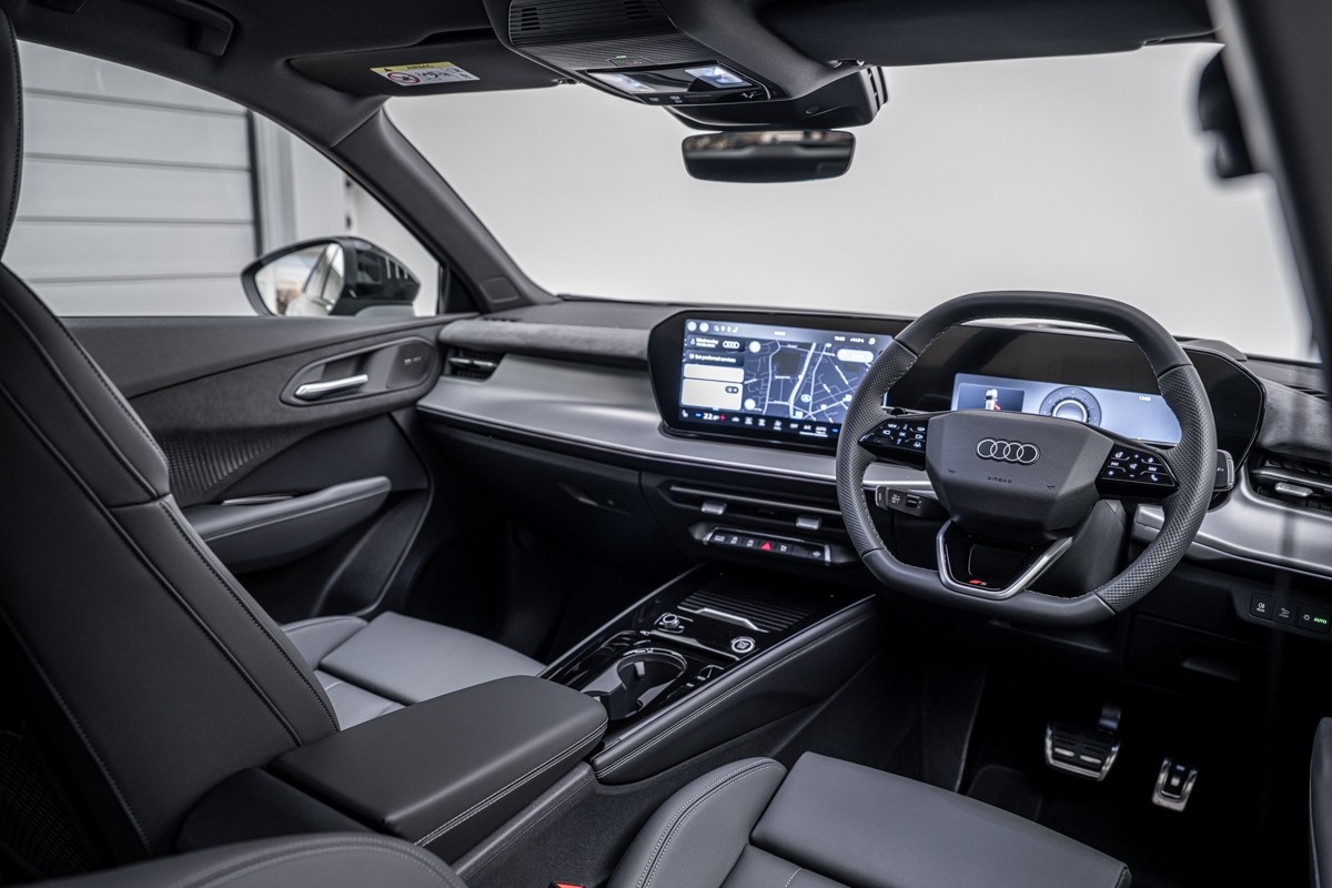 Audi Q3 SUV TFSI quattro 195 kW