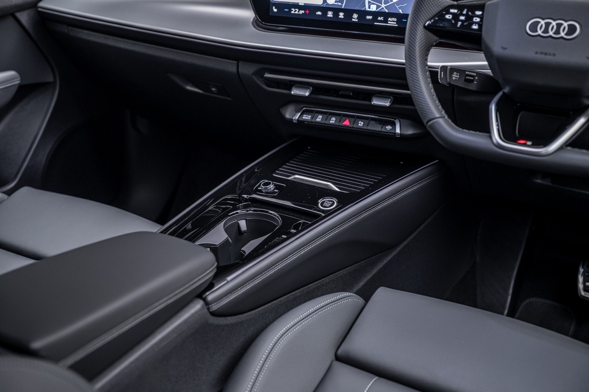 Audi Q3 SUV TFSI quattro 195 kW