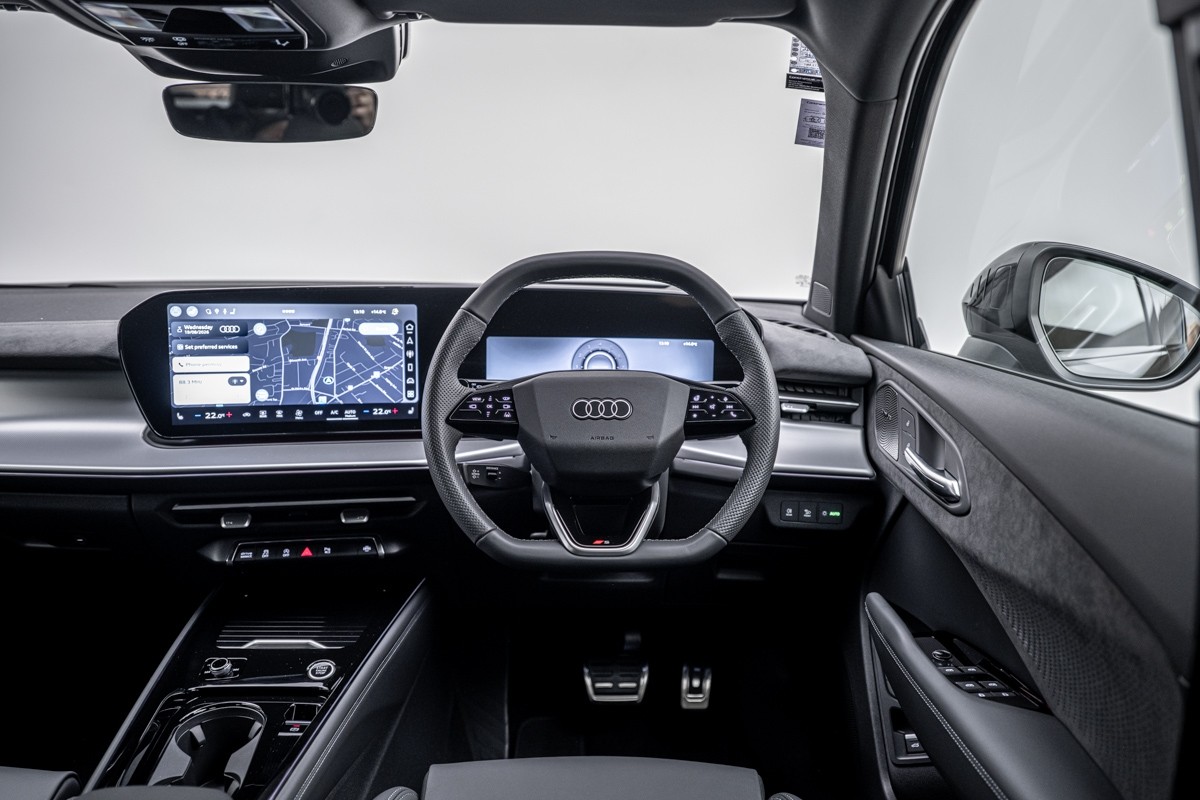 Audi Q3 SUV TFSI quattro 195 kW