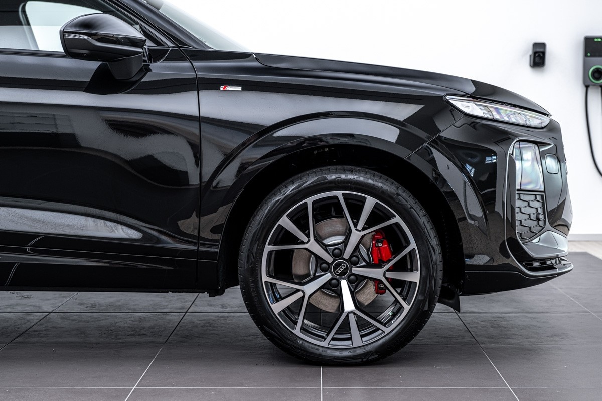 Audi Q3 SUV TFSI QUATTRO 195 KW