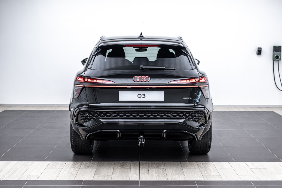 Audi Q3 SUV TFSI QUATTRO 195 KW