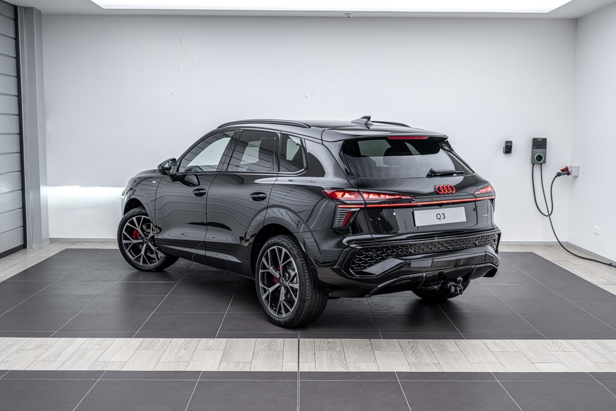 Audi Q3 SUV TFSI QUATTRO 195 KW