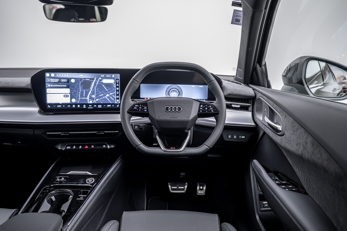 Audi Q3 SUV TFSI QUATTRO 195 KW