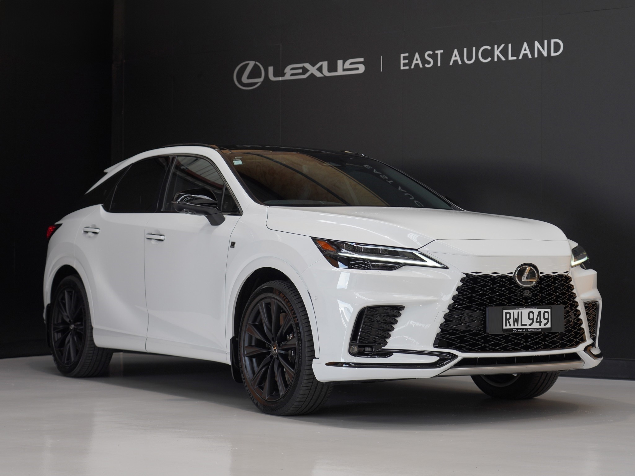 2025 Lexus RX 500h