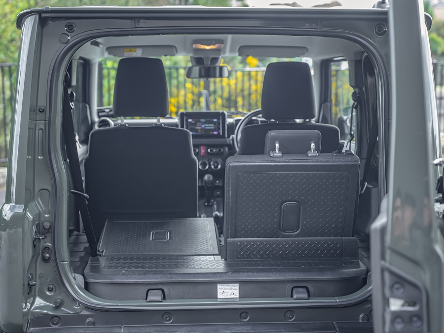 2022 Suzuki Jimny 18