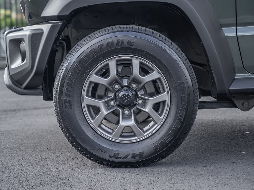 2022 Suzuki Jimny 6