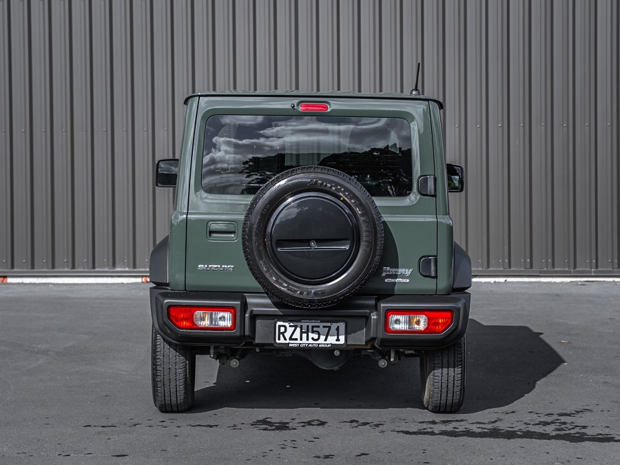 2022 Suzuki Jimny 4
