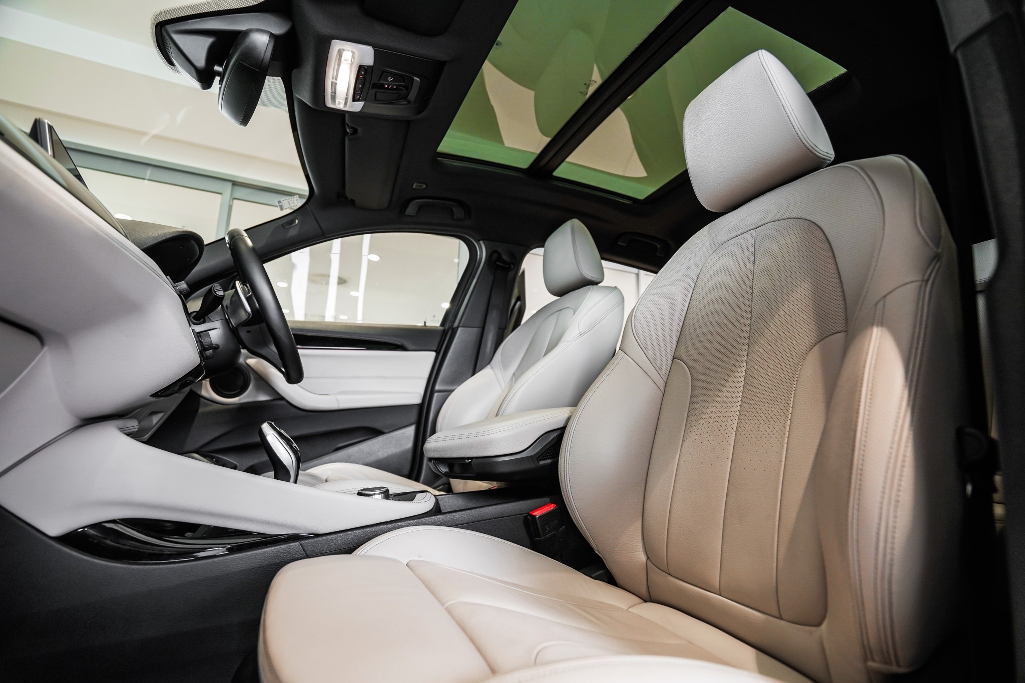 BMW X2 20I Wagon in Black
