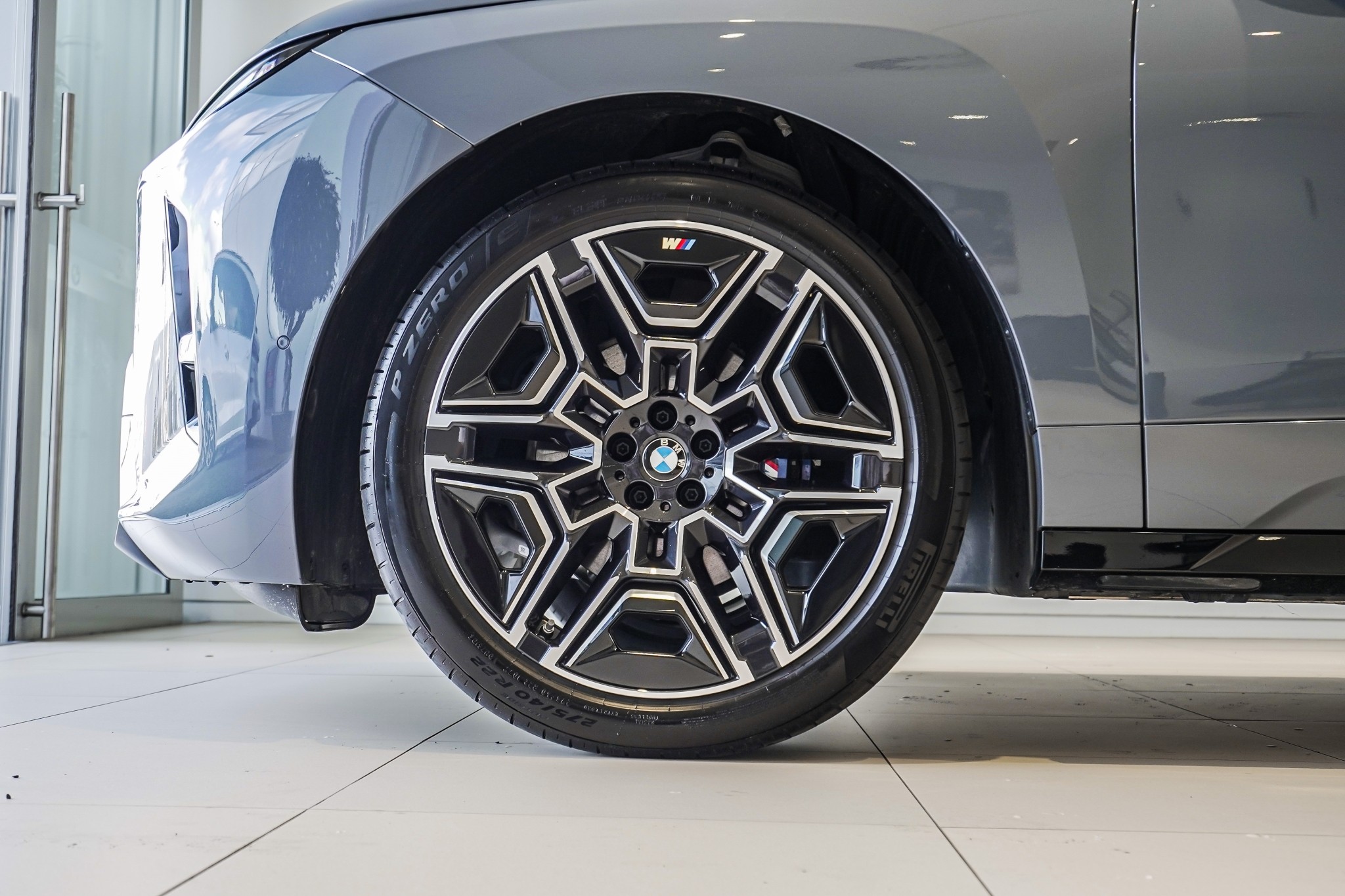 BMW iX 45 xDrive 94kW