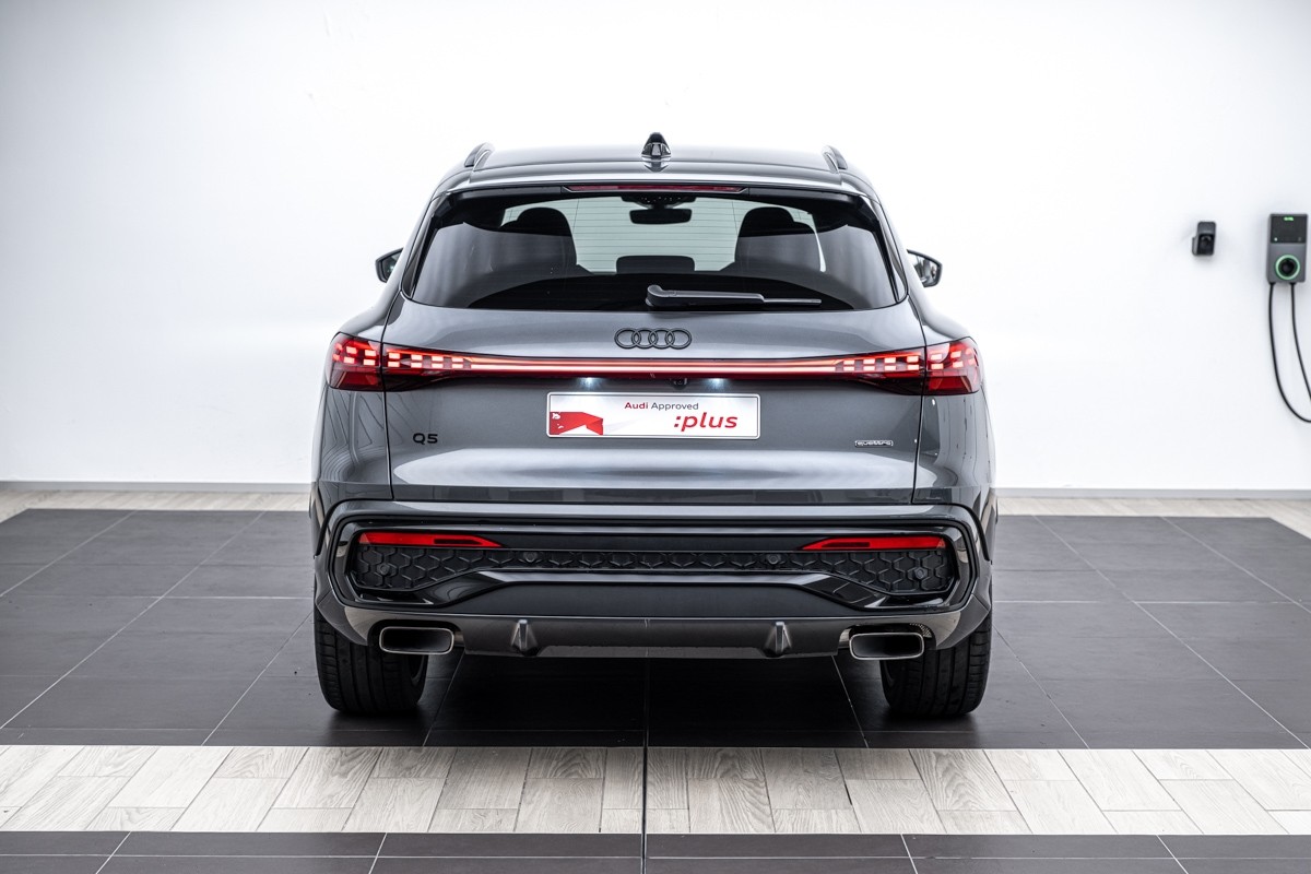 Audi Q5 SUV TFSI QUATTRO S TRONIC