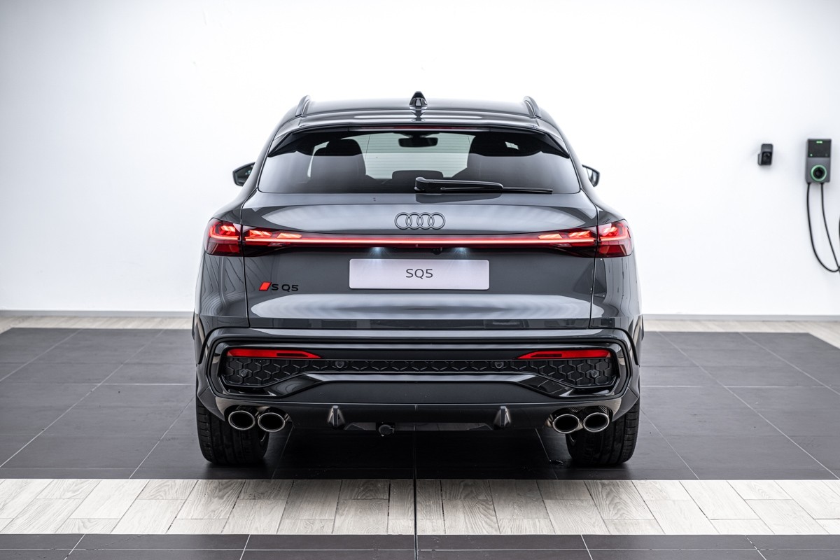 Audi SQ5 SPORTBACK TFSI