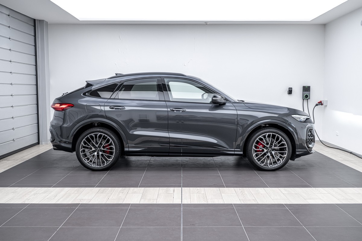 Audi SQ5 SPORTBACK TFSI