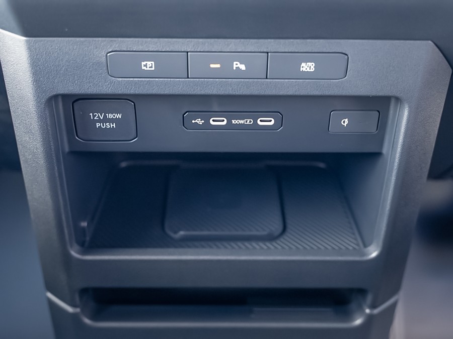 2026 Kia PV5 16