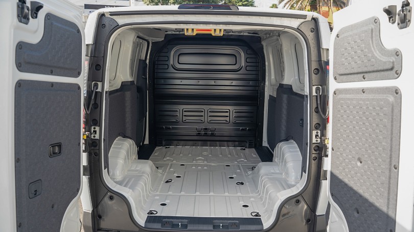 2026 Kia PV5 18