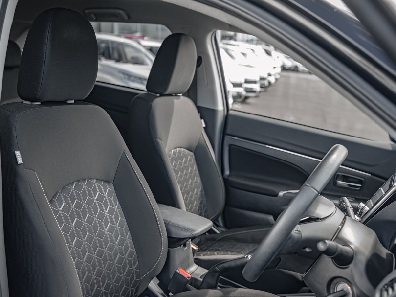 2024 Mitsubishi ASX 8