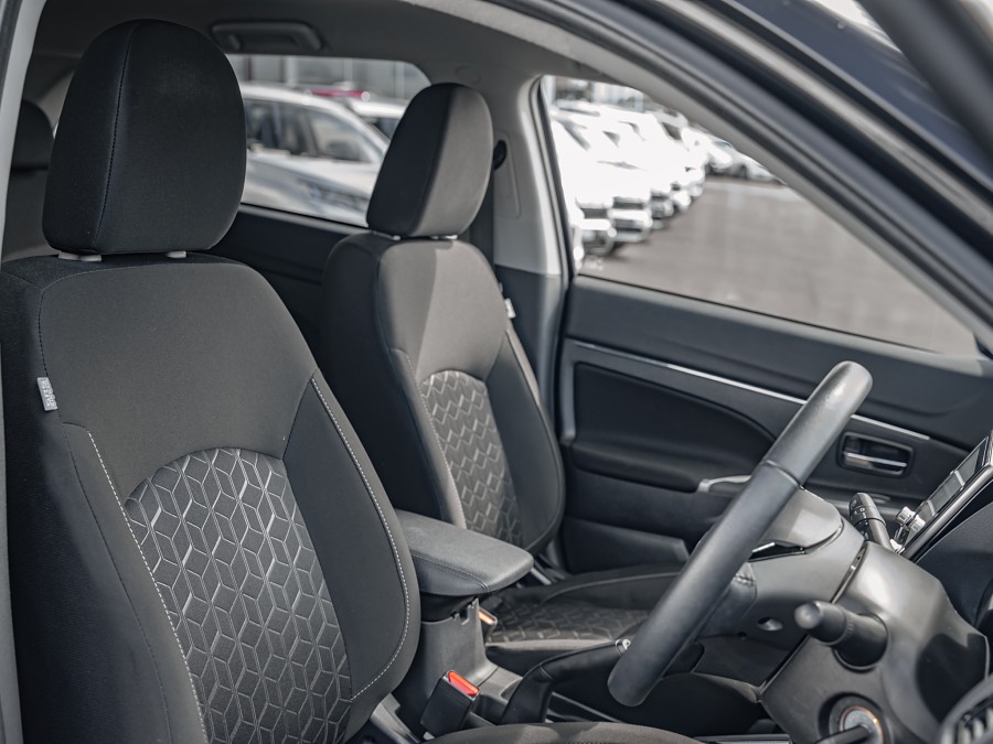 2024 Mitsubishi ASX 8