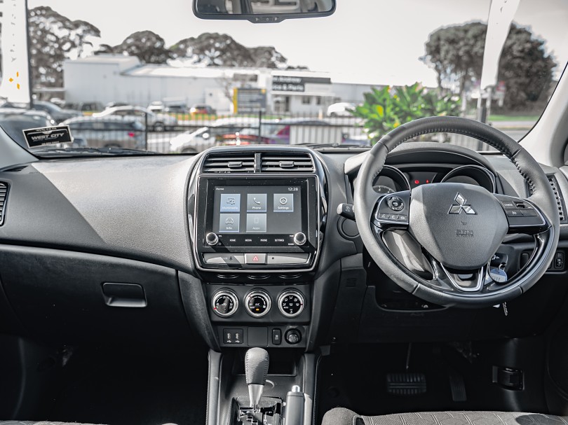 2025 Mitsubishi ASX 14