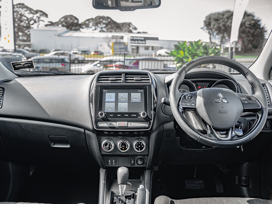 2025 Mitsubishi ASX 14