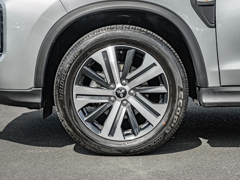 2025 Mitsubishi ASX 6
