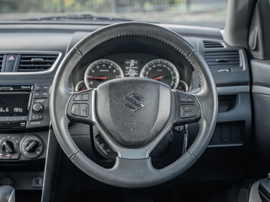 2016 Suzuki Swift 10