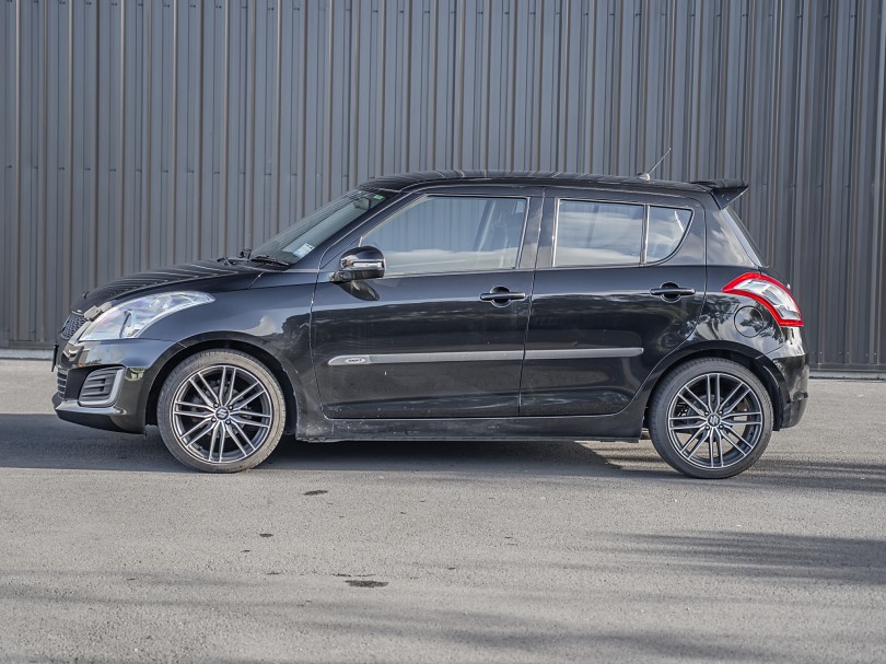 2016 Suzuki Swift 5