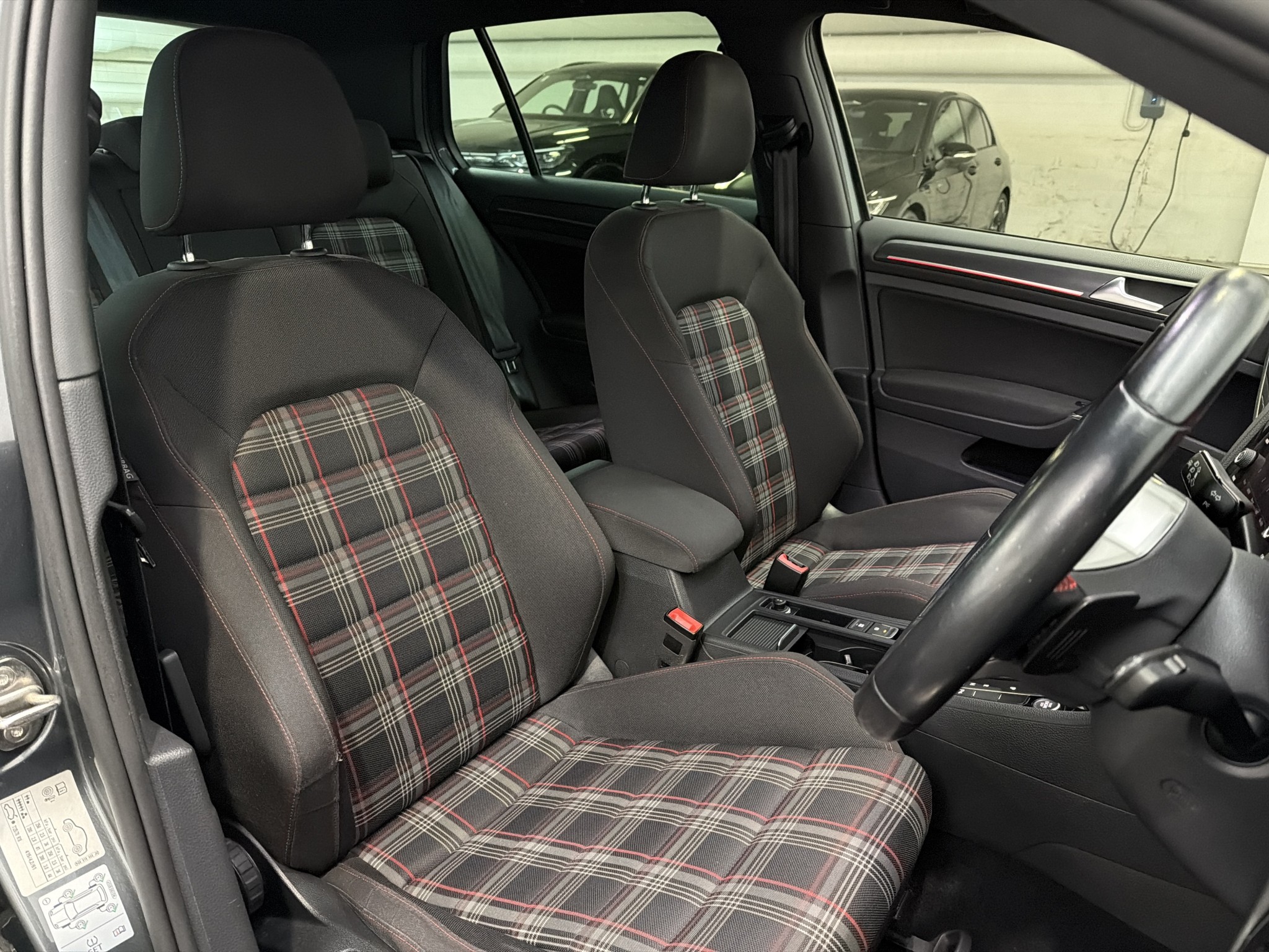 Volkswagen Golf GTI 169KW 2.0P/6AT