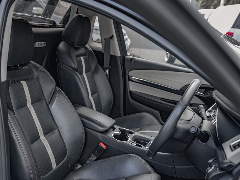 2014 Holden Commodore 8