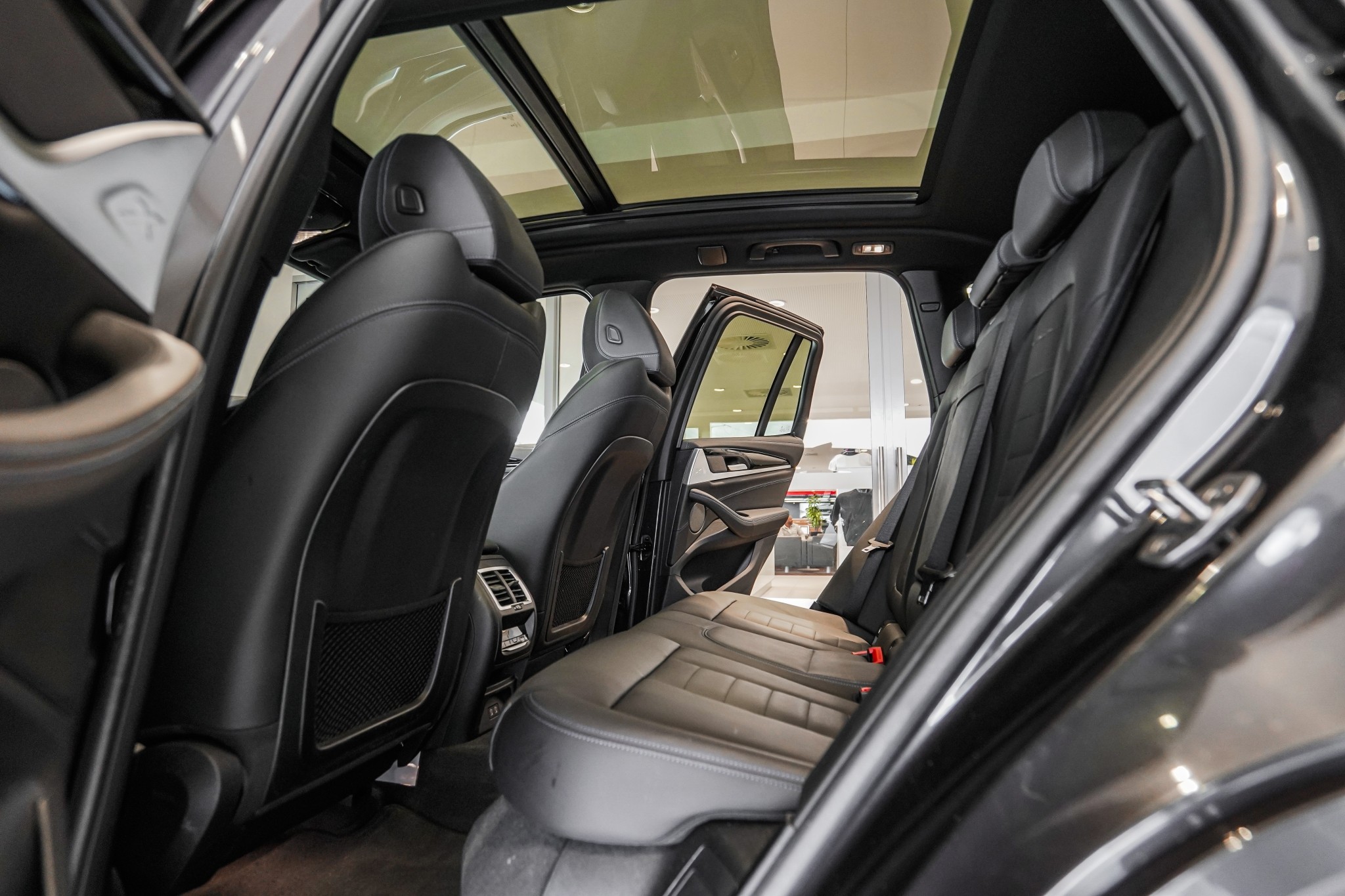 BMW iX3 M Sport Impressive
