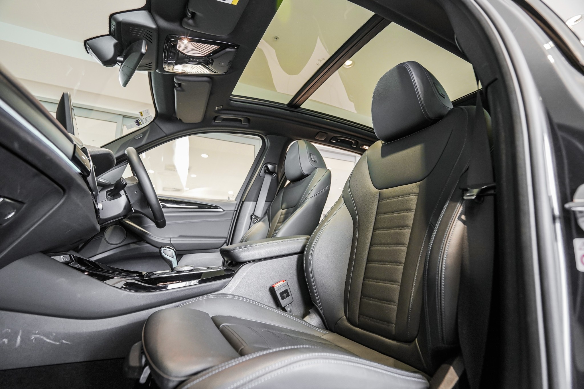 BMW iX3 M Sport Impressive