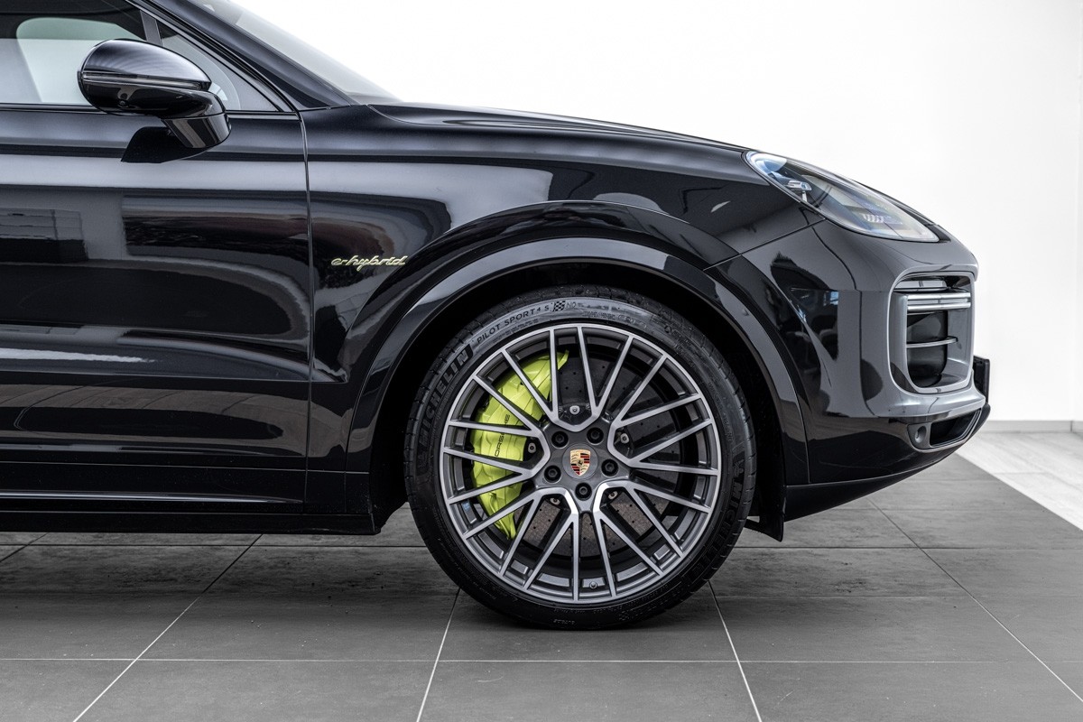 Porsche Cayenne Turbo S E - Hybrid Coupe (E3)