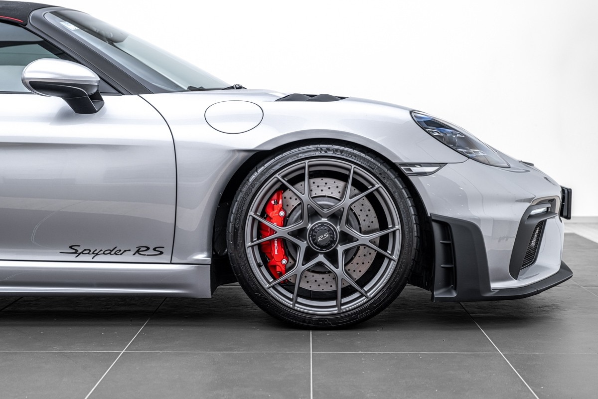Porsche 718 Spyder RS (718)