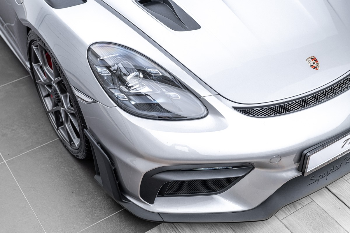 Porsche 718 Spyder RS (718)