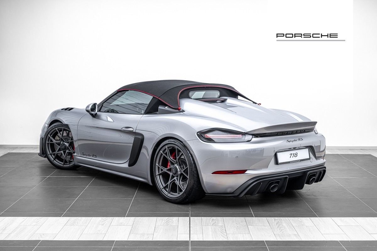 Porsche 718 Spyder RS (718)