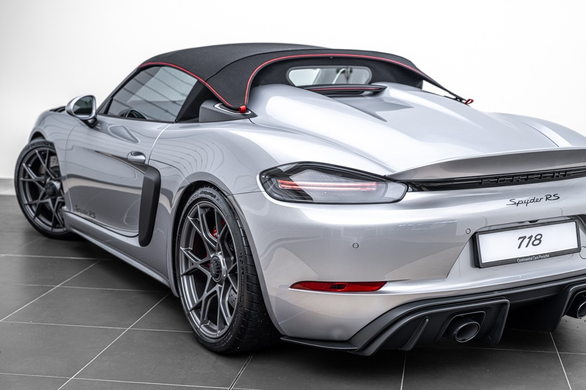 Porsche 718 Spyder RS (718)
