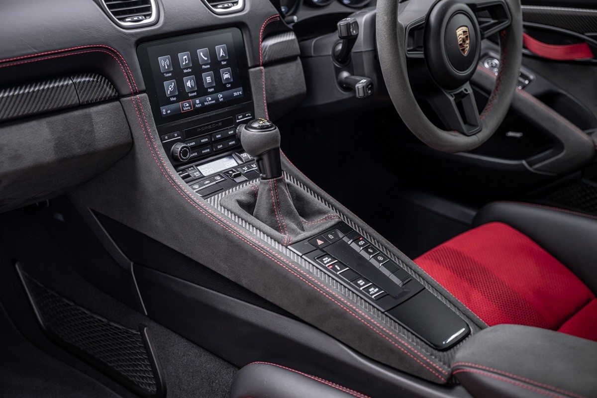 Porsche 718 Spyder RS (718)