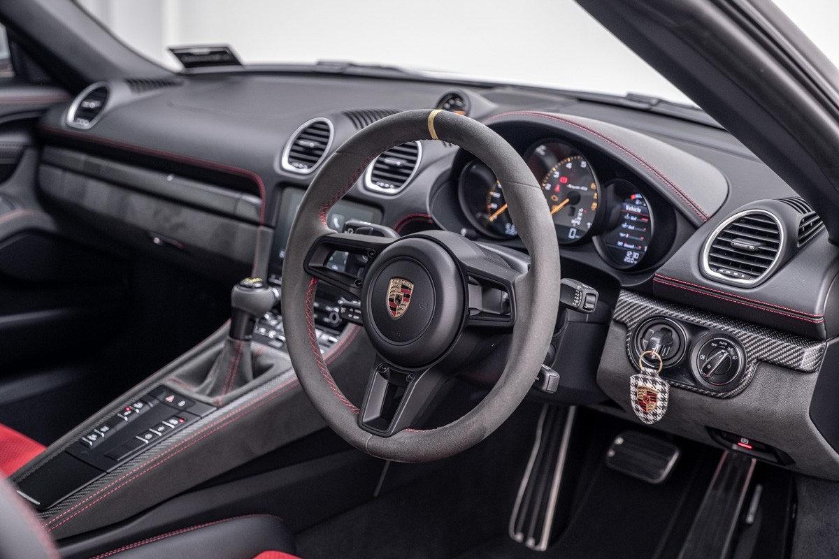 Porsche 718 Spyder RS (718)