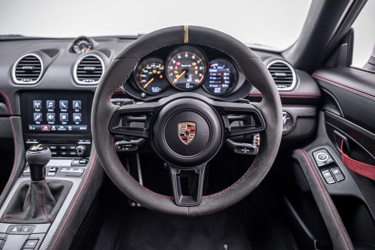 Porsche 718 Spyder RS (718)