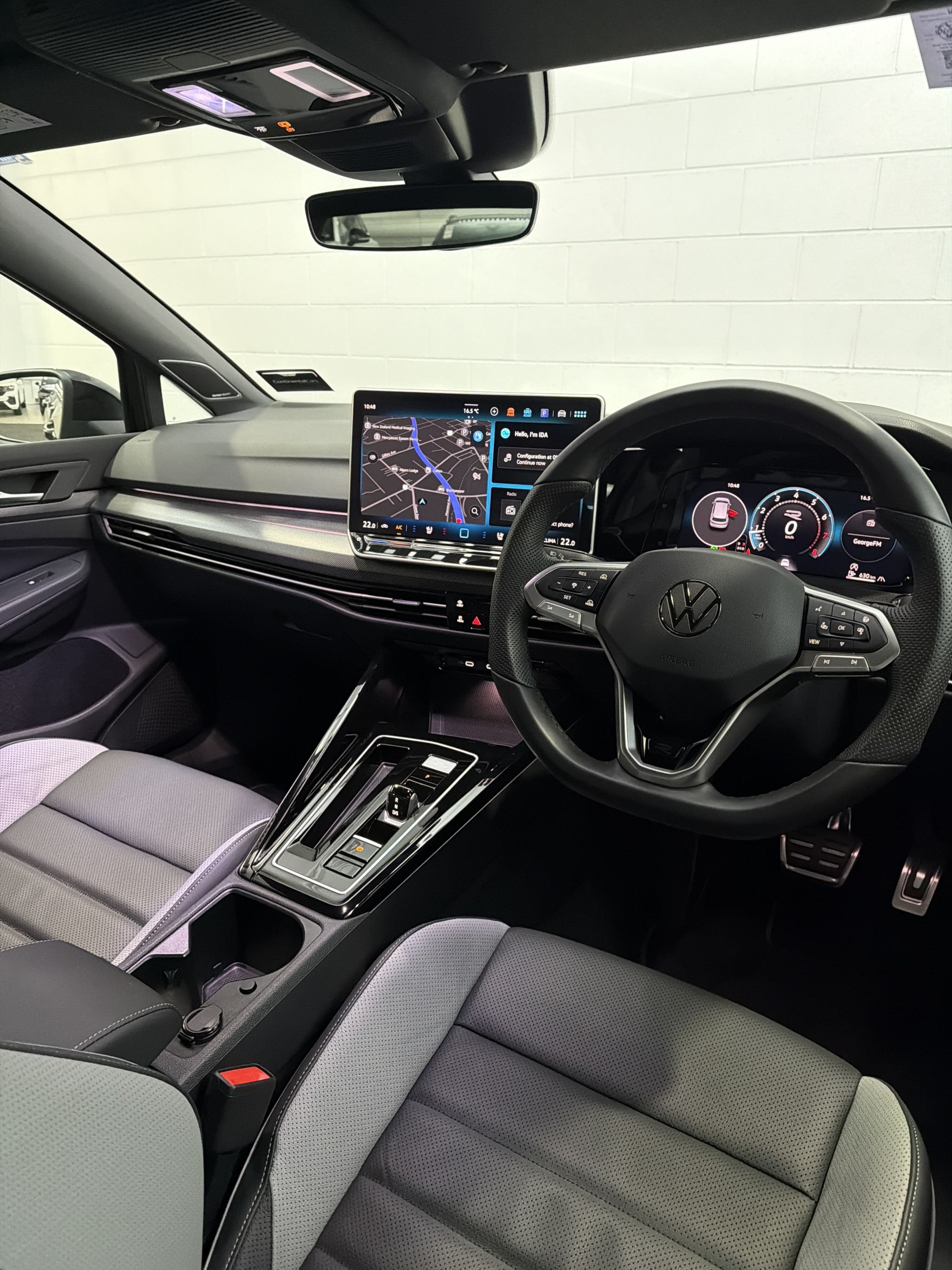Volkswagen Golf 8.5 R-LINE
