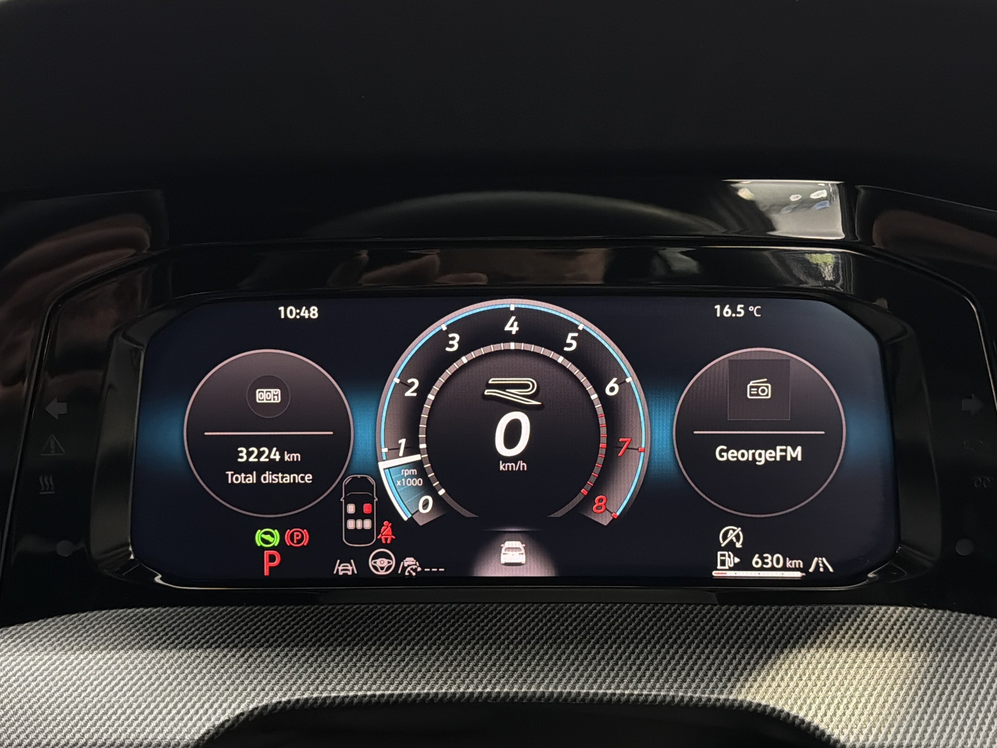 Volkswagen Golf 8.5 R-LINE