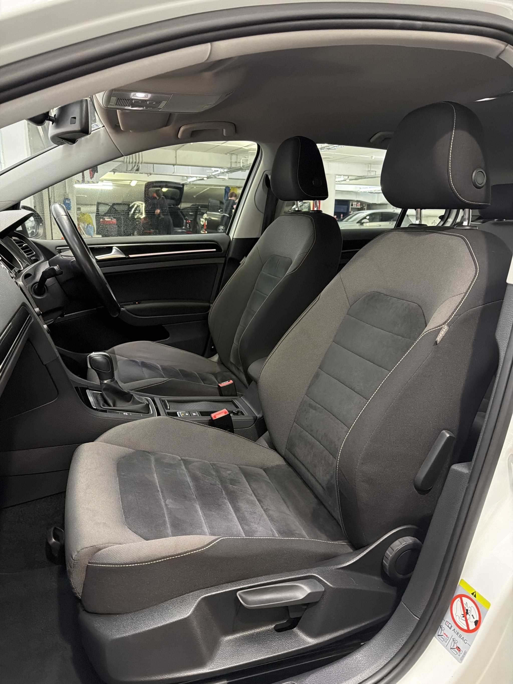 Volkswagen Golf VW GOLF TSI 103KW HL 7DSG