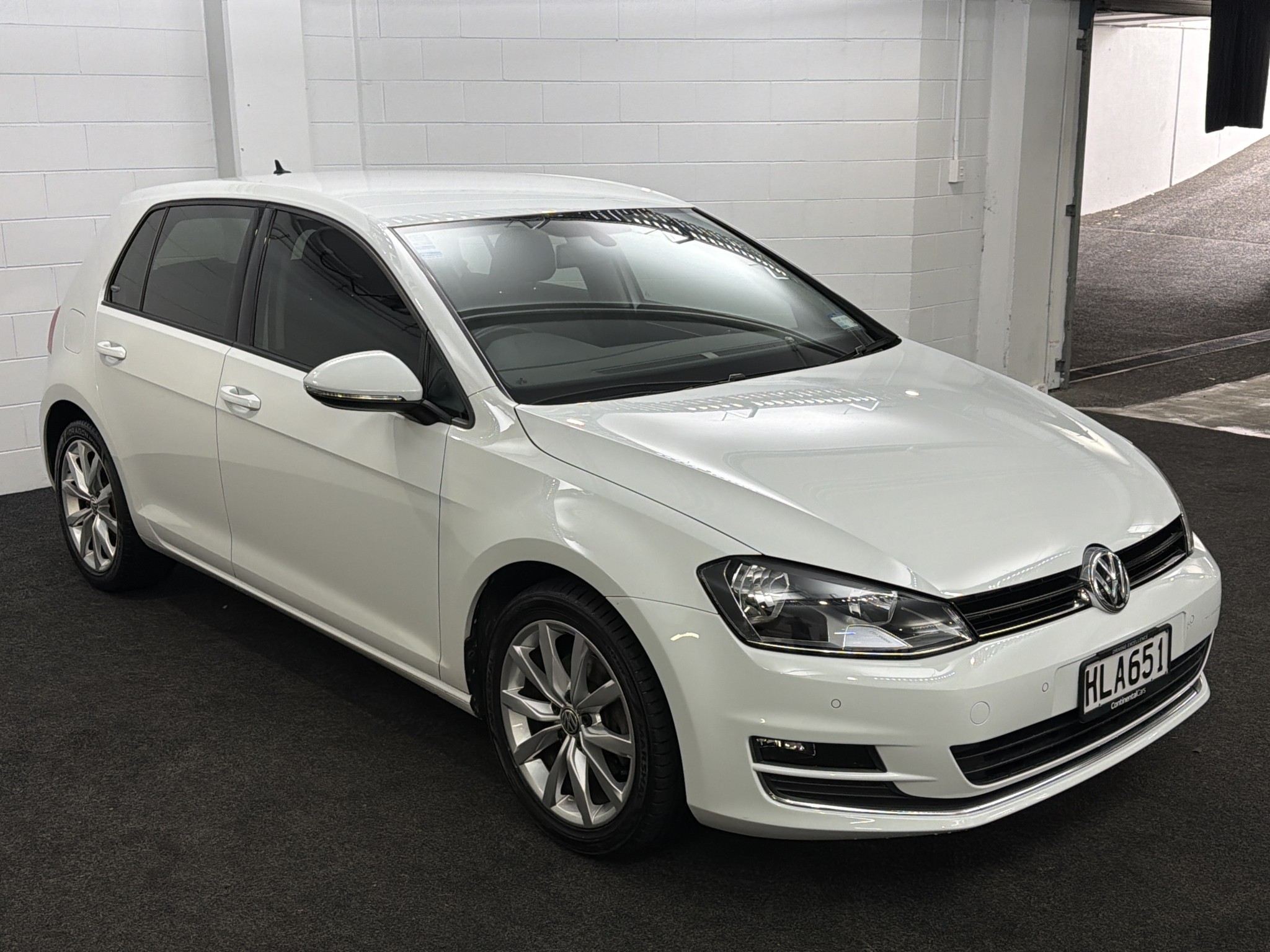 Volkswagen Golf VW GOLF TSI 103KW HL 7DSG