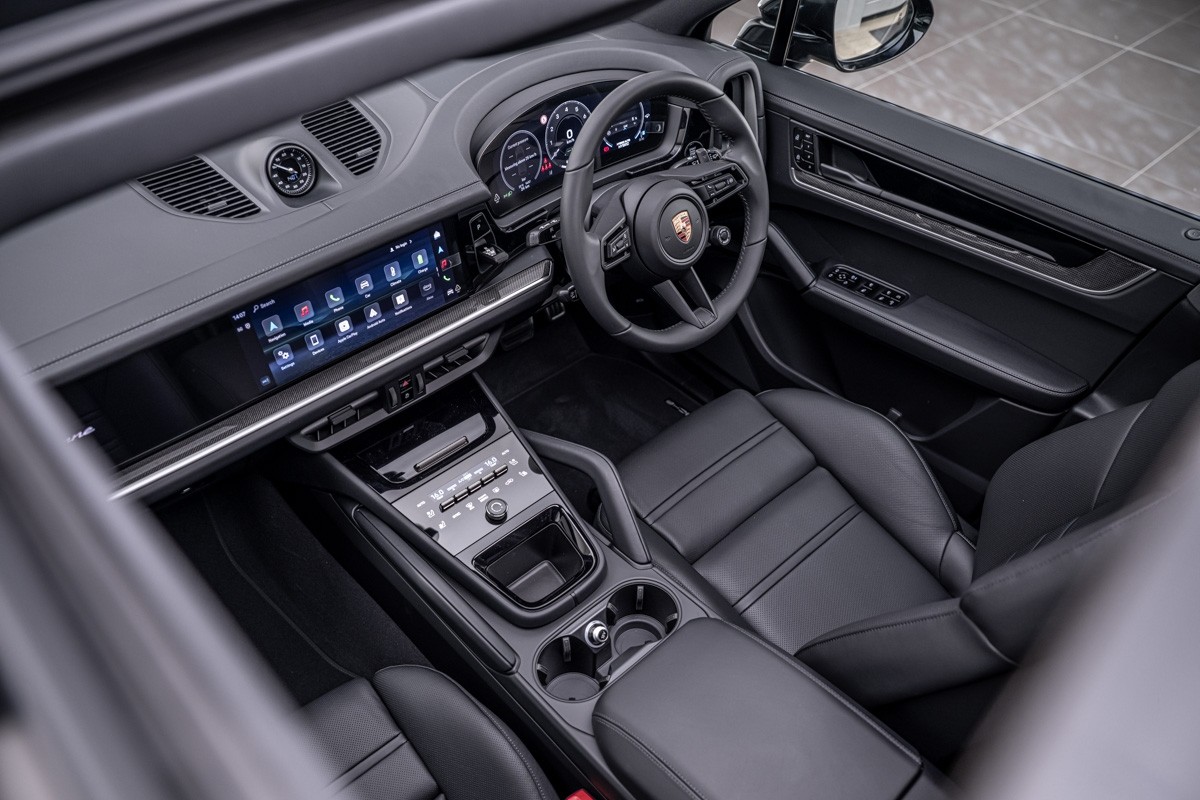 Porsche Cayenne S E-HYBRID BLACK EDITION