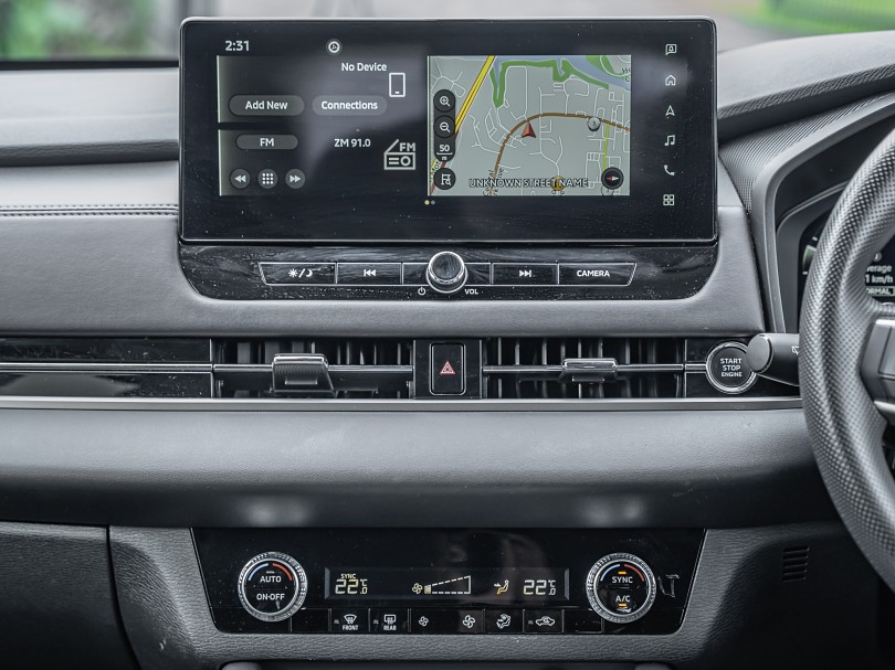 2025 Mitsubishi Outlander 15