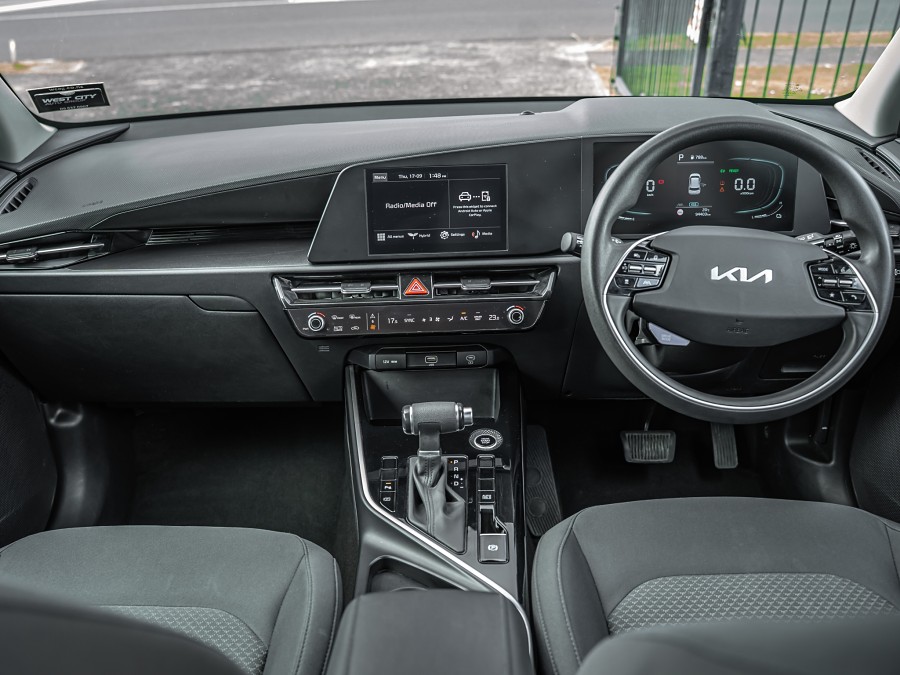 2023 Kia Niro 14