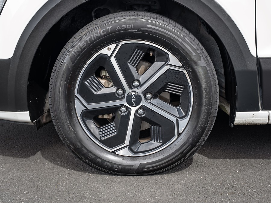 2023 Kia Niro 6